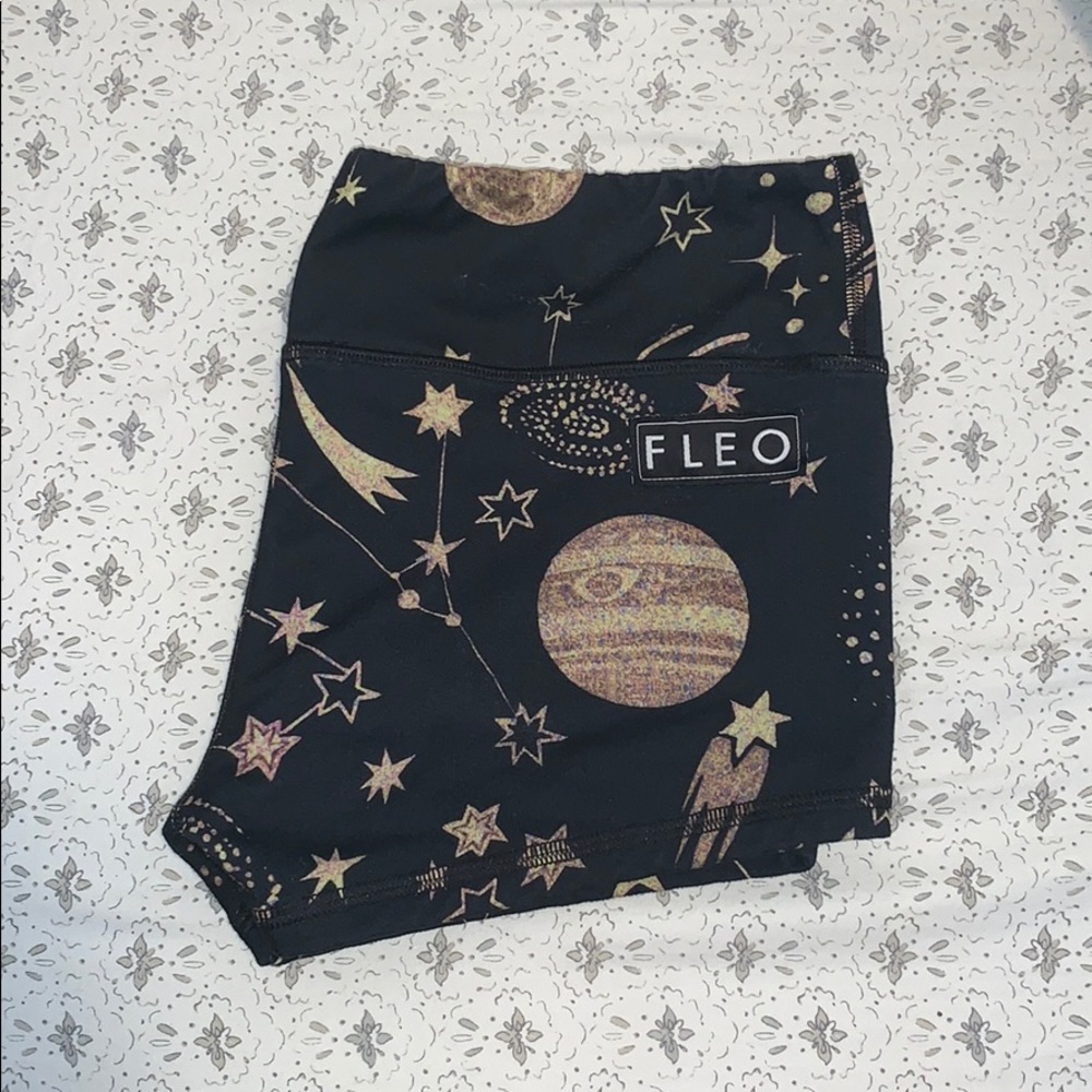 Space/Galaxy Fleos